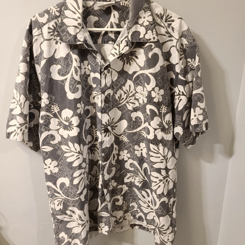 Murf Gray & White Hawaiian 🏖🏝Shirt. Size Tag is Gone But Fits XL.